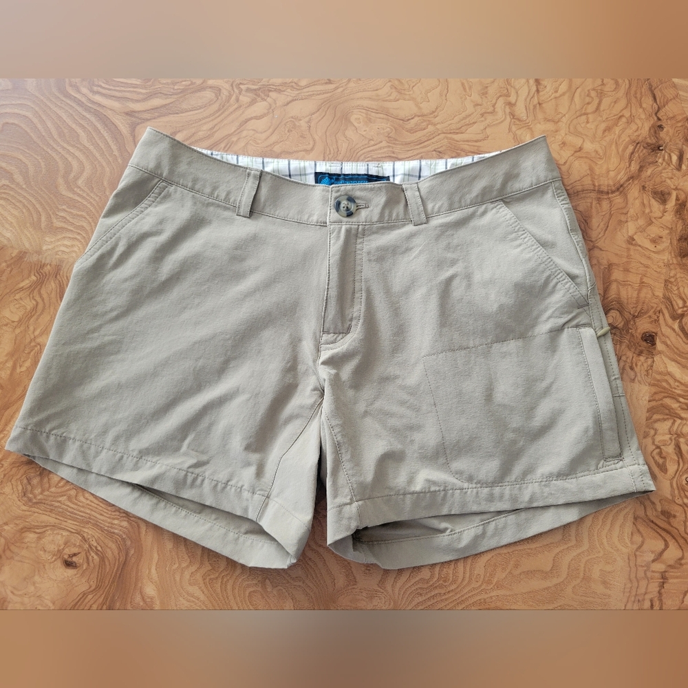 Eastern Mountain Sports EMS Women’s Khaki Shorts | Size 4 Outdoor